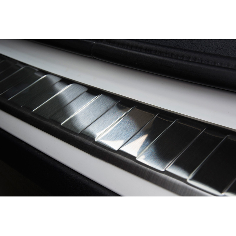 Protection de seuil arrière inox sur mesure pour BMW X1 F48 2015-2022 'Ribs'