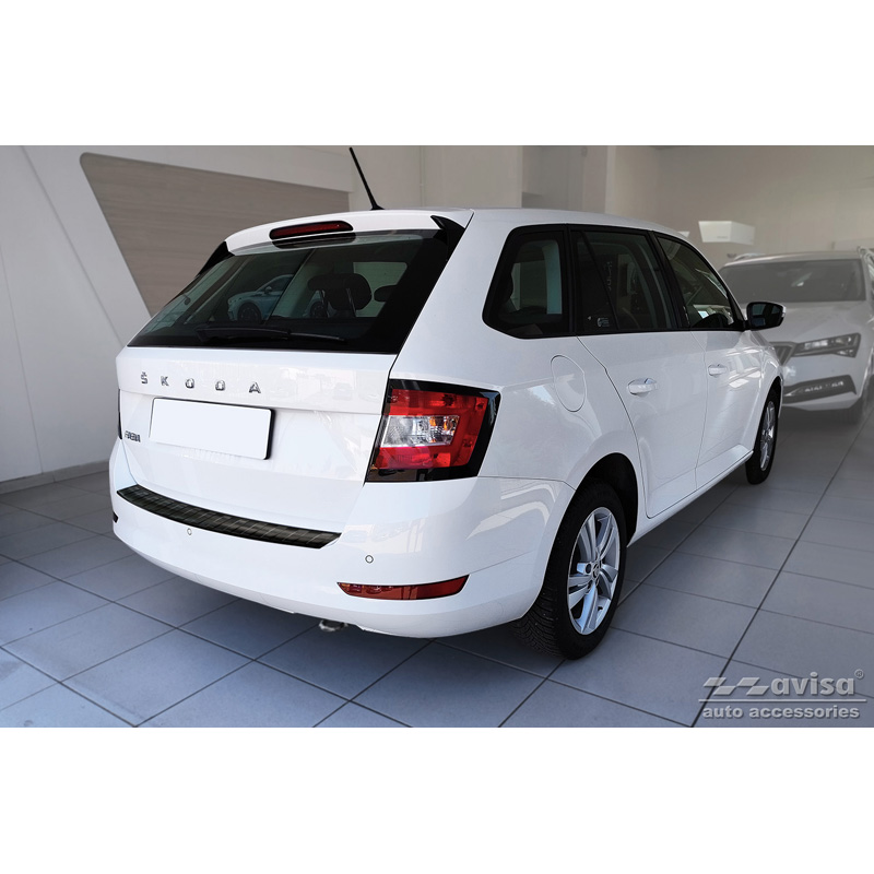 Protection de seuil arrière inox noir sur mesure pour Skoda Fabia III Combi FL 2018- 'Ribs'