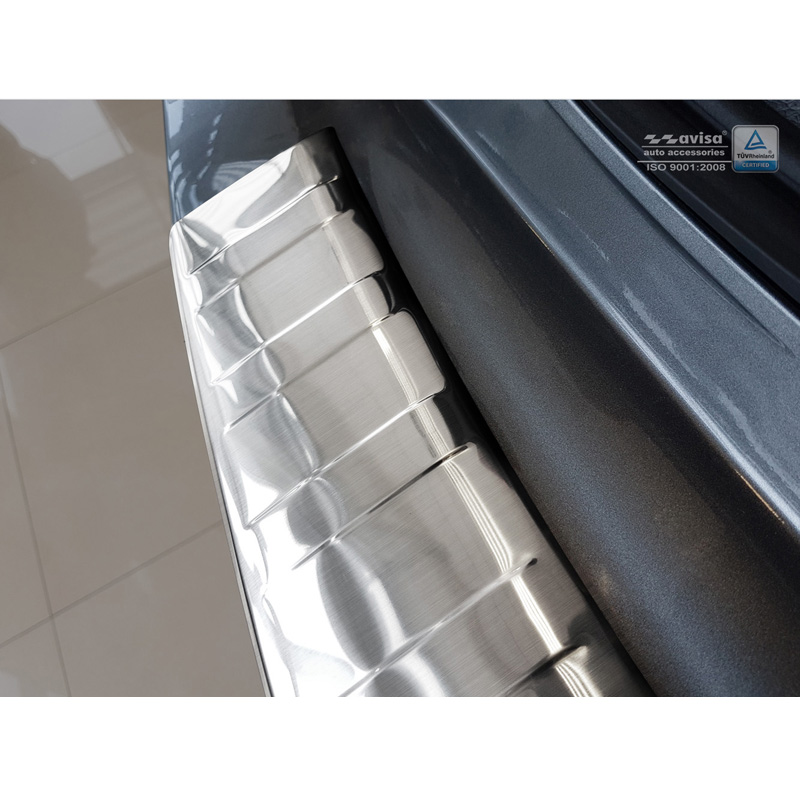 Protection de seuil arrière inox sur mesure pour Nissan X-Trail III (T32) Facelift 2017-2021 'Ribs'