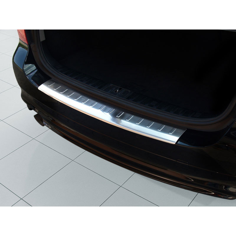 Protection de seuil arrière inox sur mesure pour BMW Série 3 E91 2008-2012 'Ribs'