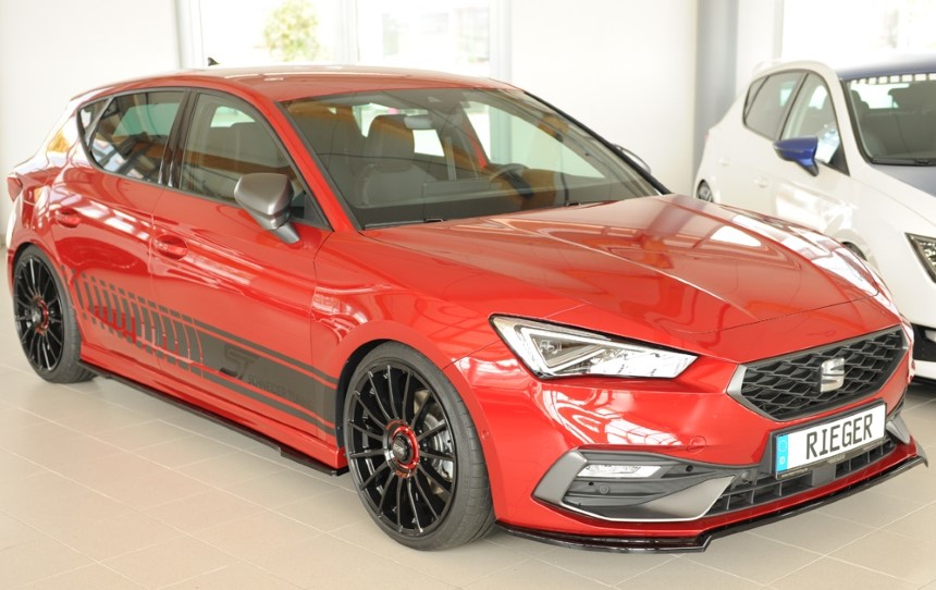 Opzetstukken zijskirts Seat Leon KL Rieger