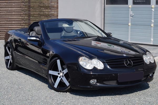 Deluxe Uros K Black Matt Polish 10,5x20 5x130 ET48 Velgen
