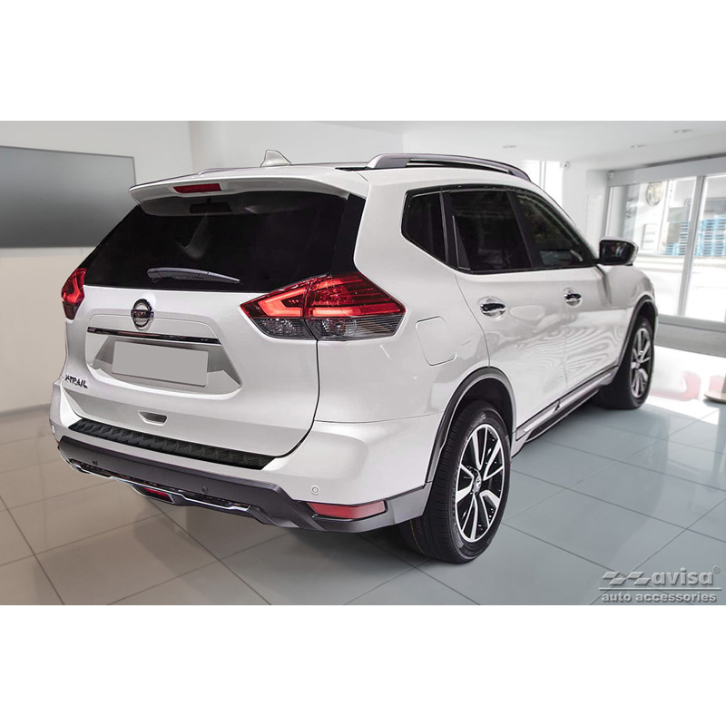 Protection de seuil arrière en aluminium noir mat sur mesure pour Nissan X-Trail III (T32) Facelift 2017-2021 'Riffled Plate'