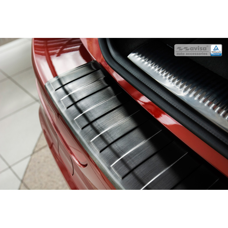 Protection de seuil arrière inox noir sur mesure pour Audi Q5 2008-2012 & 2012- 'Ribs'