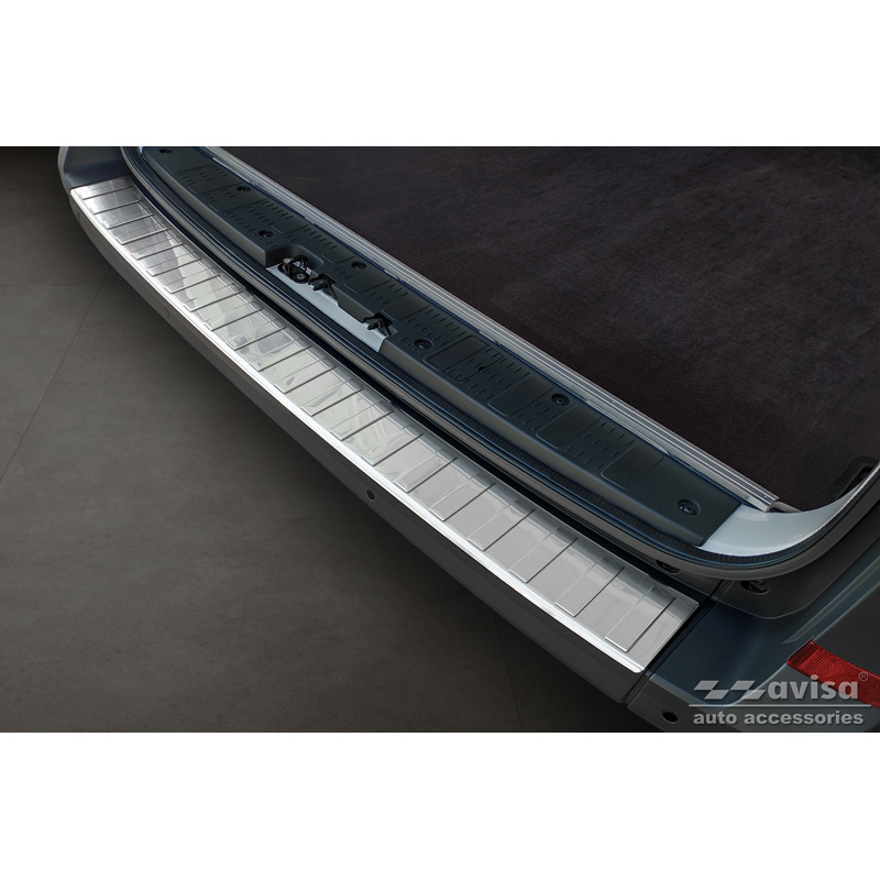 Protection de seuil arrière inox sur mesure pour Volkswagen Crafter & MAN TGE 2017- 'Ribs' ('XL'-version)