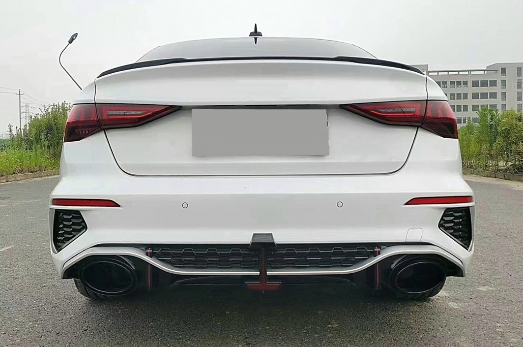 Diffuser passend voor Audi S3 Sedan 8Y RS-Look Zwart met sierstukken