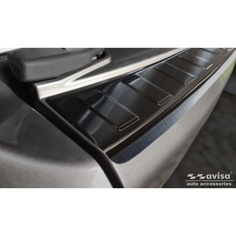 Protection de seuil arrière inox noir sur mesure pour Mitsubishi Outlander II / Citroën C-Crosser / Peugeot 4007 2006-2012 'Ribs'
