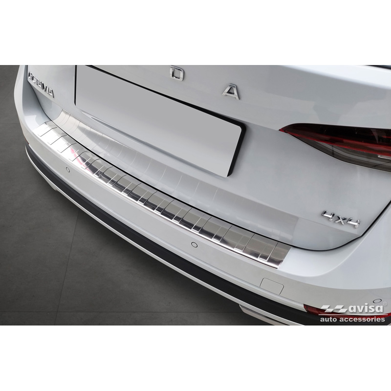 Protection de seuil arrière inox sur mesure pour Skoda Octavia Scout (NX5) 2020- 'Ribs'