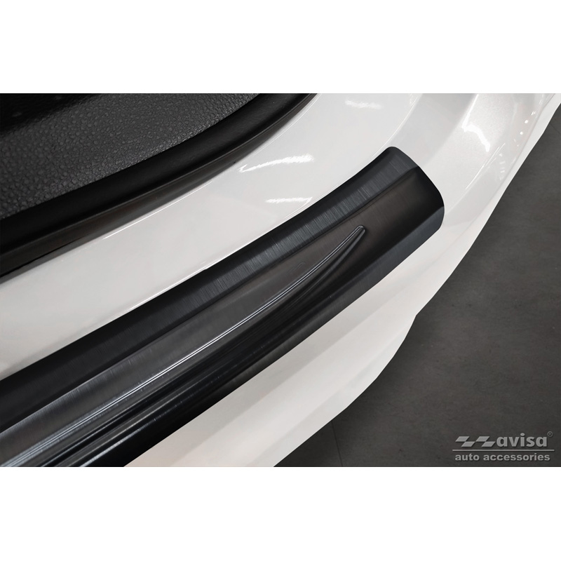 Protection de seuil arrière inox noir sur mesure pour Toyota Corolla XII Sedan 2019-