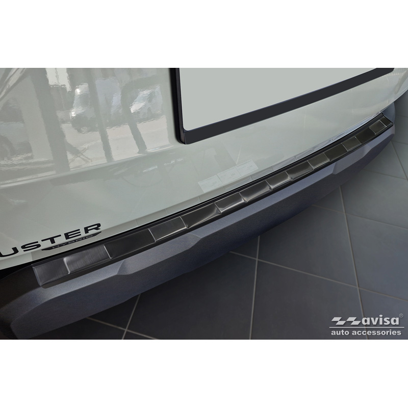 Protection de seuil arrière inox noir sur mesure pour Dacia Duster III 2024- 'Ribs'