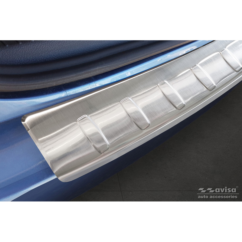 Protection de seuil arrière inox sur mesure pour Volkswagen Touran II GP2 2010-2015 'Ribs'