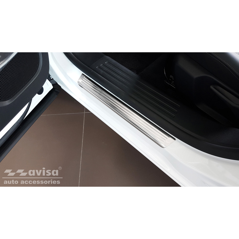 Seuils de portes inox sur mesure pour Peugeot 2008 II 2020- 'Lines' - 4-pièces