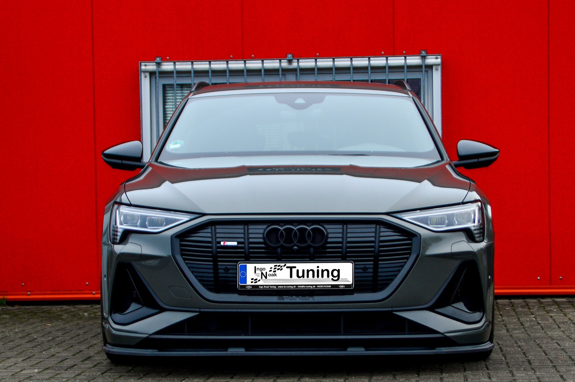 Voorspoiler Audi E-Tron S-Line IN Tuning Glans Zwart
