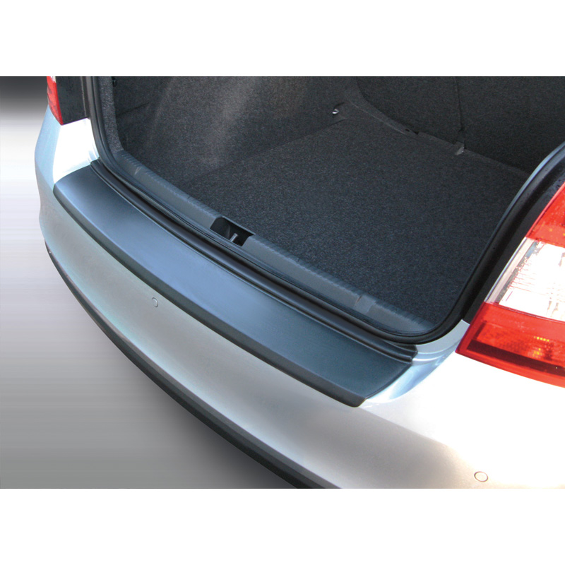 Protection de seuil arrière (ABS) sur mesure pour Skoda Rapid 4 portes 2012- Noir