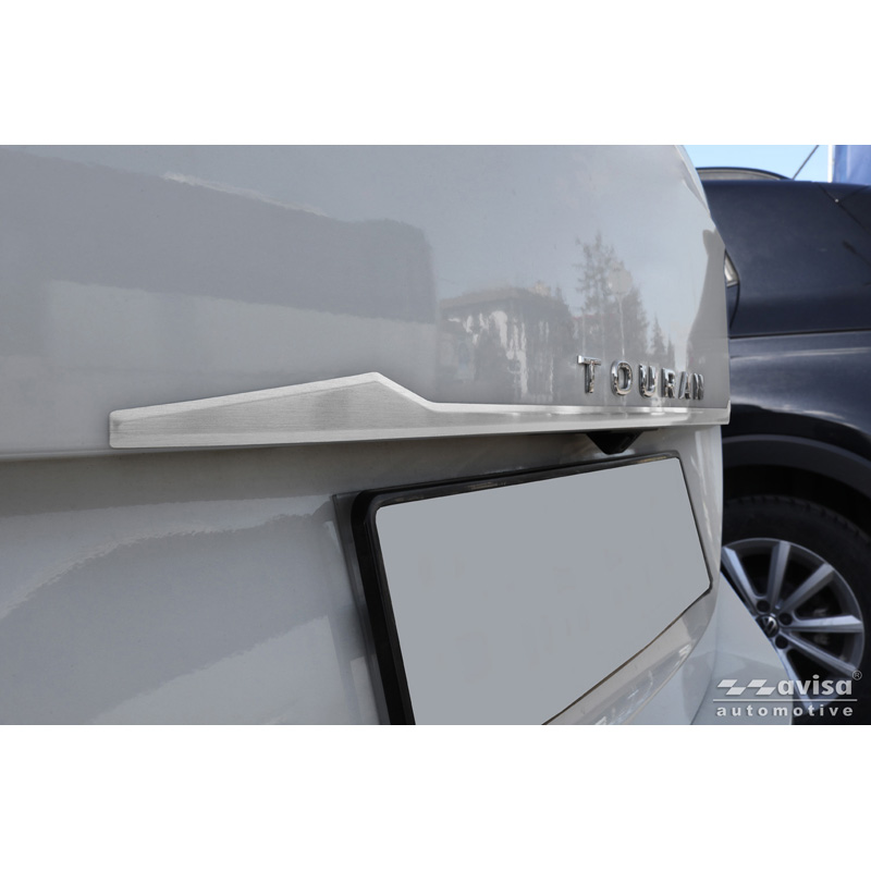 Avisa Revêtement d'habillage du hayon du coffre inox brossé sur mesure pour Volkswagen Touran (5T1) R-Line 2015-