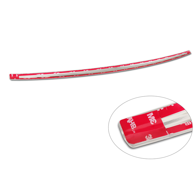 Protection de seuil arrière inox sur mesure pour Toyota Prius V (XW60) 2023-