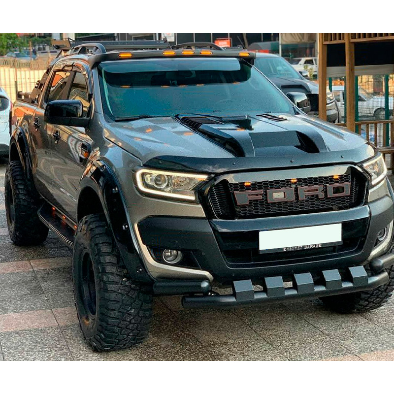 Écope de capot sur mesure pour Ford Ranger T7/T8 2015-2022 - Noir brillant