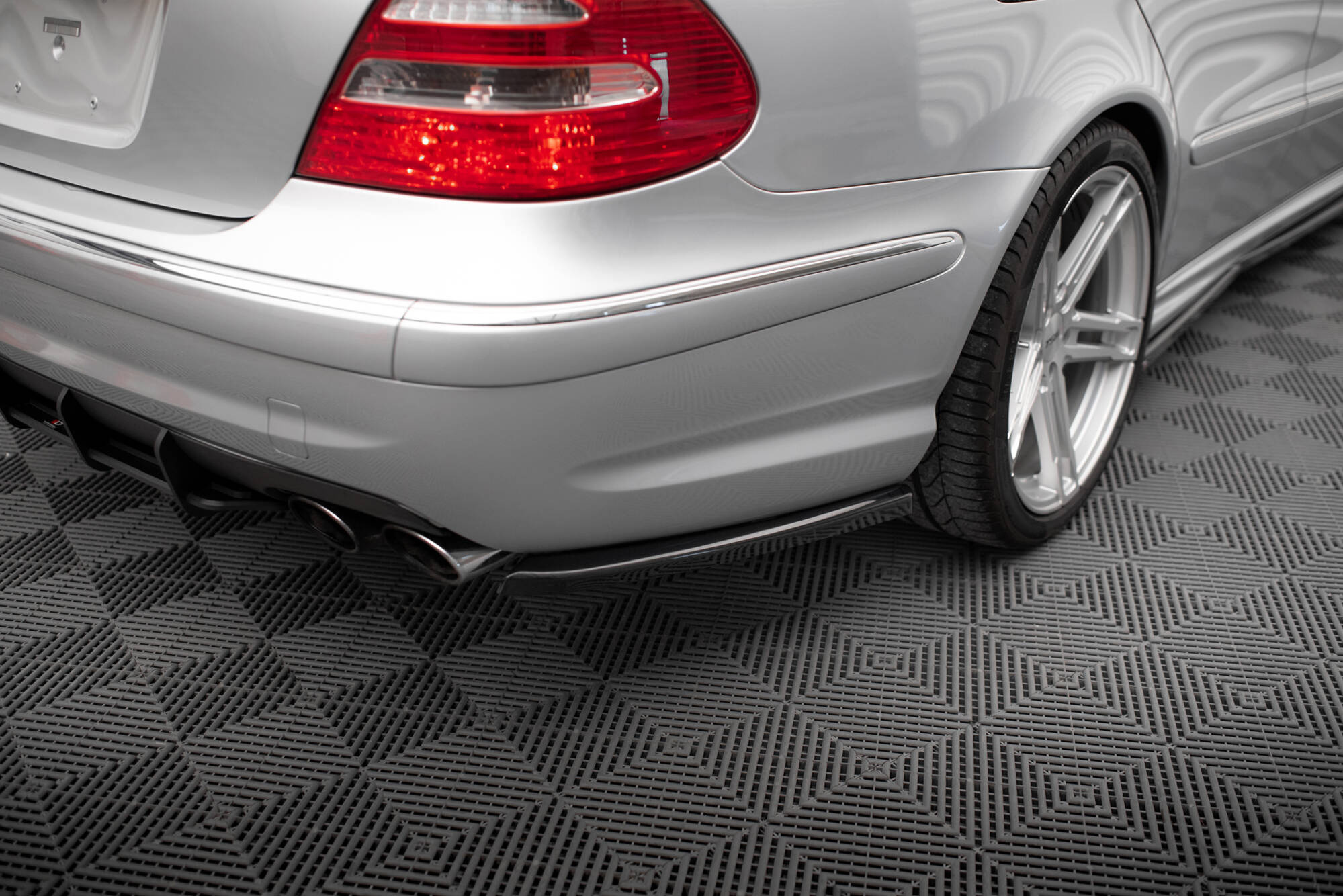 Bodykit passend voor Mercedes-Benz E 55 AMG W211 (2003–2006)
