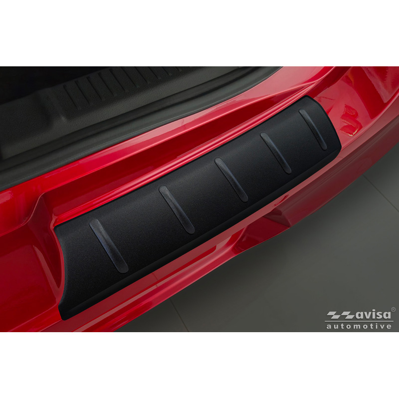 Protection de seuil arrière inox noir mat sur mesure pour Suzuki Swift VI 2024- 'Ribs'
