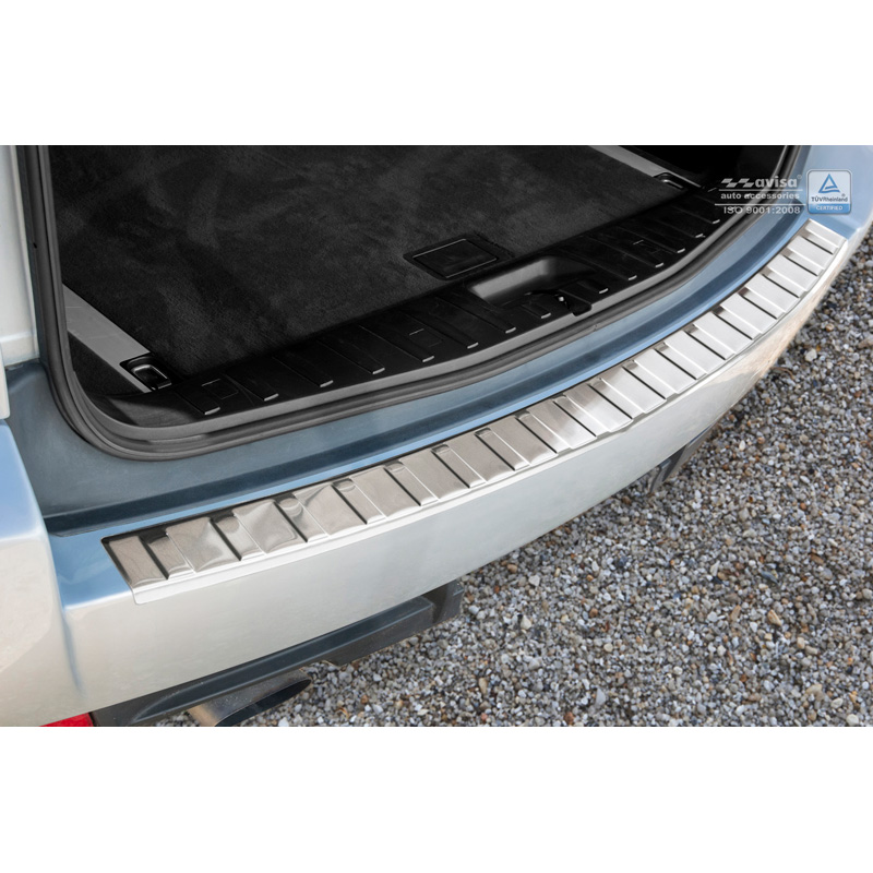 Protection de seuil arrière inox sur mesure pour BMW X3 (E83) Facelift 2006-2010 'Ribs'