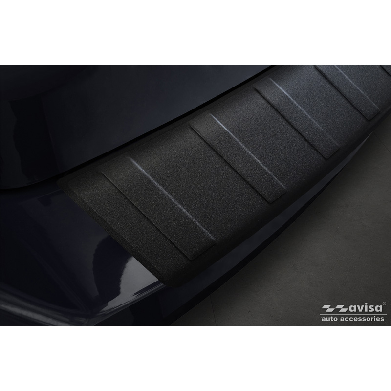 Protection de seuil arrière inox noir mat sur mesure pour Skoda Octavia III Combi (5E5) Facelift 2017-2020 'Ribs'
