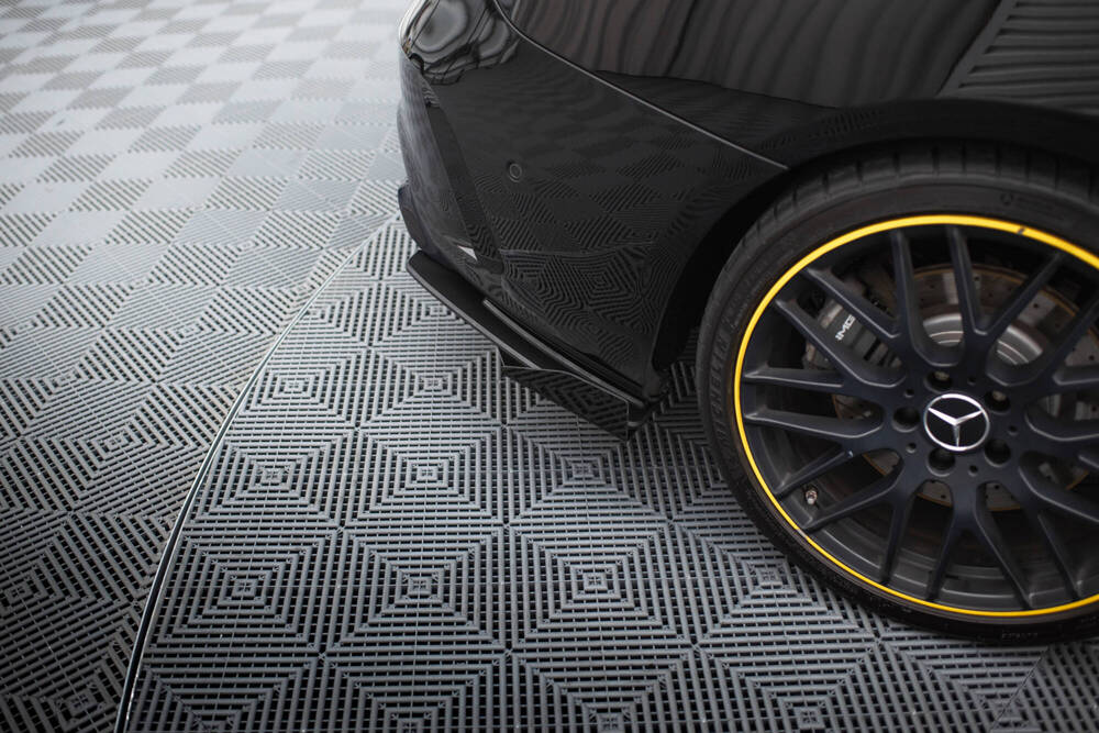 Zijdiffuser met Canards Street Pro Mercedes AMG CLA 45 C117 FL Maxton