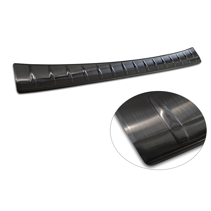 Protection de seuil arrière inox noir sur mesure pour Mazda 2 Hybrid 2022- 'Ribs'