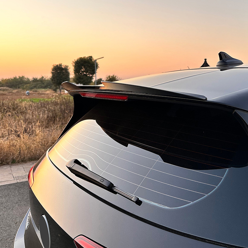 Becquet de toit (Spoiler Cap) sur mesure pour Volkswagen ID.3 2020- (ABS Noir Luisant)