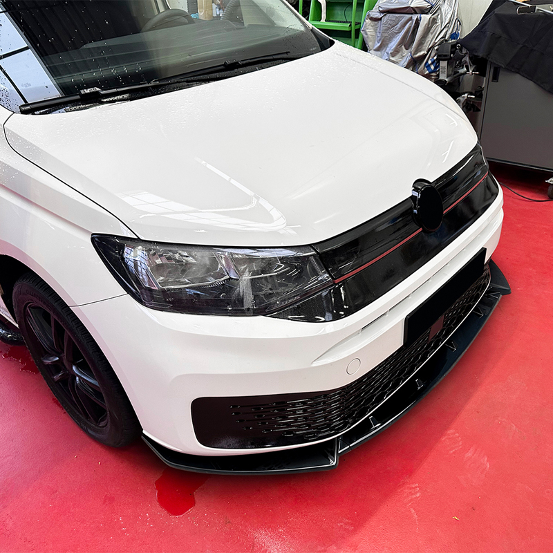 Spoiler avant sur mesure pour Volkswagen Caddy V 2020- (ABS Noir luisant)