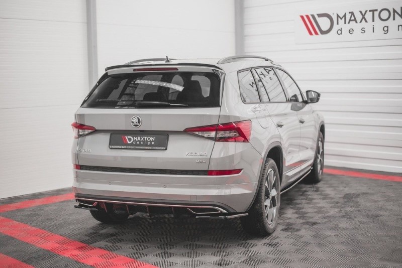 Spoiler cap Skoda Kodiaq 1 sportline/RS Maxton Design glans zwart V.1