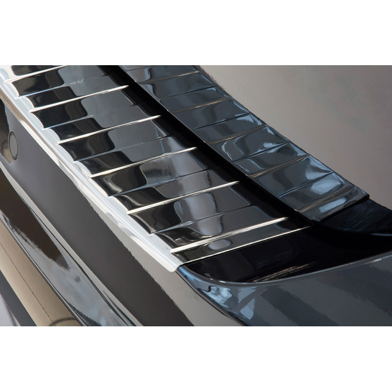 Protection de seuil arrière inox sur mesure pour Volkswagen Touran III 2015- incl. R-Line 'Ribs'