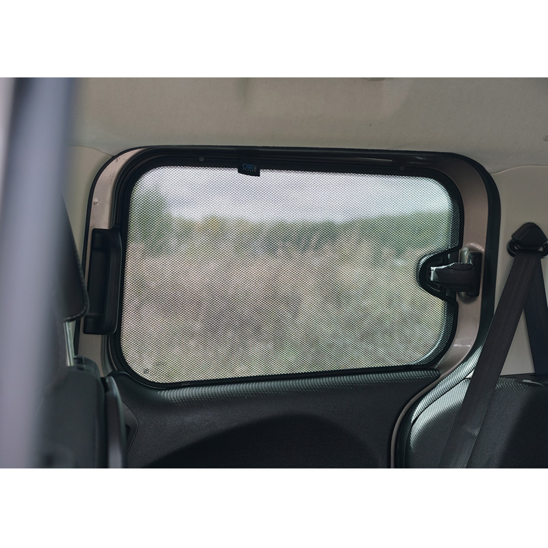 Set de Car Shades (portes arrières) sur mesure pour Ford Tourneo Courier 2014-2023 (avec vitres entrebaillantes) (2-pièces)