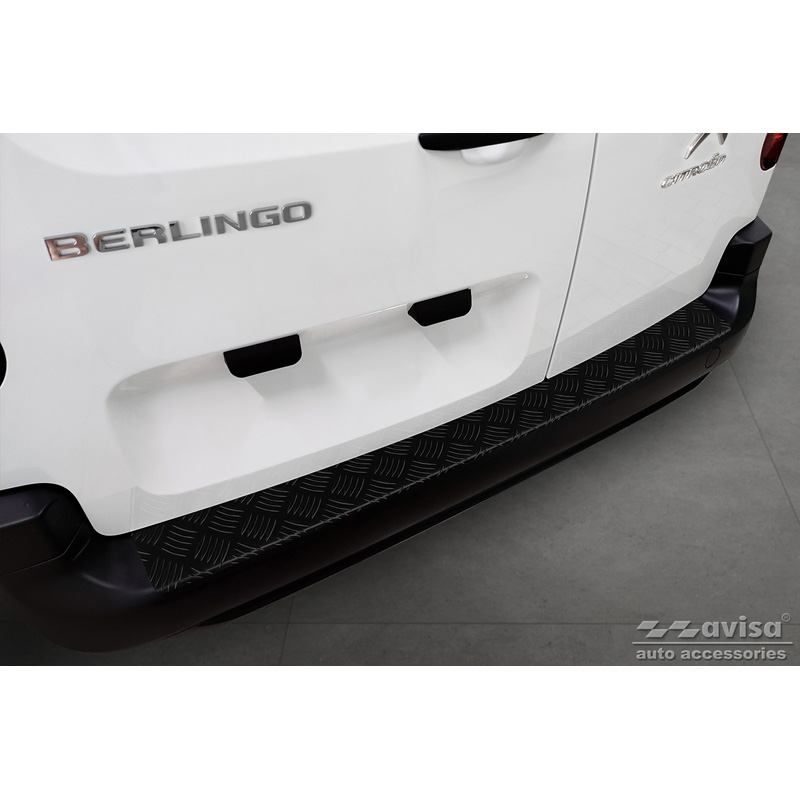 Protection de seuil arrière en aluminium noir mat sur mesure pour Citroën Berlingo (Multispace) & Peugeot Partner 2008-2015 & 2015-2018 & 2018- & Peugeot Rifter 2018- & Opel Combo E 2018- & Toyota Proace City/Verso 2019- & Fiat Doblo 2022- 'Riffled Pla