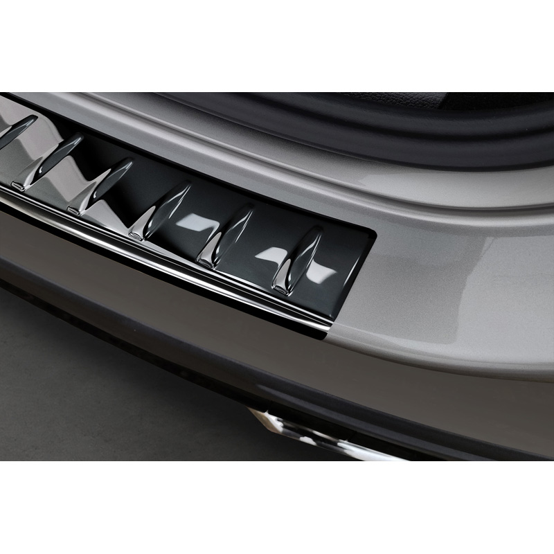 Protection de seuil arrière inox Noir-Chromé sur mesure pour Mercedes GLC II (X254) 2022- 'Ribs'