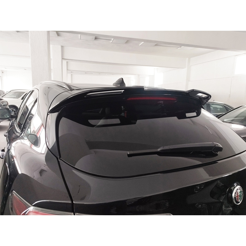 Becquet de toit sur mesure pour Alfa Romeo Stelvio 2017- (PU)